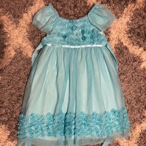 Light blue girls formal dress size 6